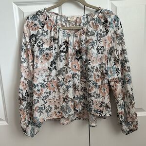 Light Floral Loose Long Sleeve Blouse